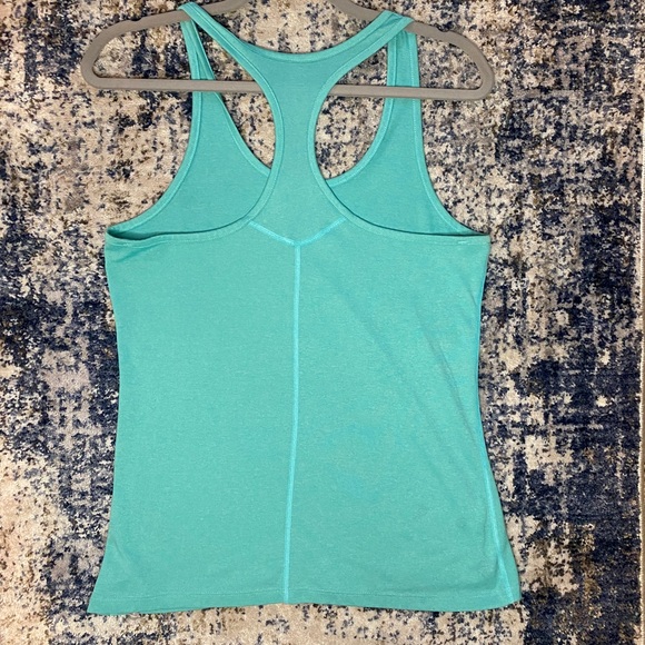 Women’s Nike Teal Dri-Fit Tank Top Size Medium - Picture 3 of 3